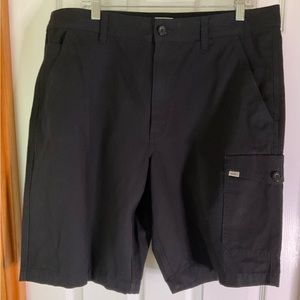 Vans Men's Black Relaxed Fit Cargo Chino Shorts.       NWOT